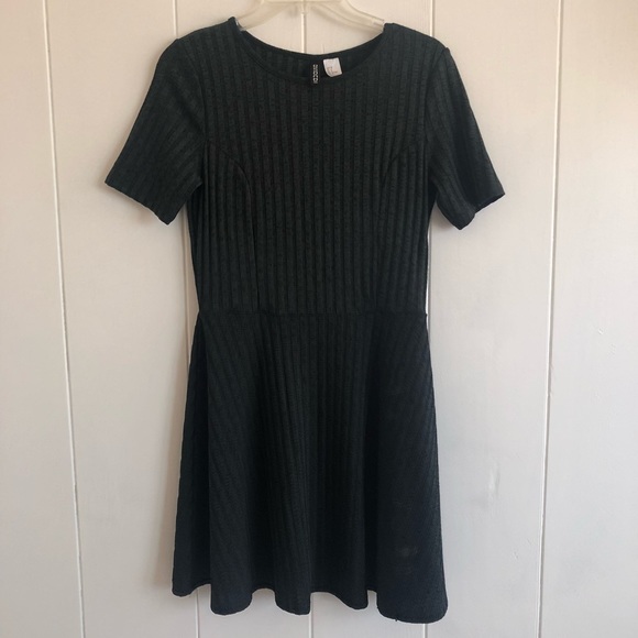 Divided Dresses & Skirts - Emerald green dress